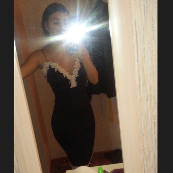 Floral bodycon navy blue midi dress NWT - Picture 2 of 2